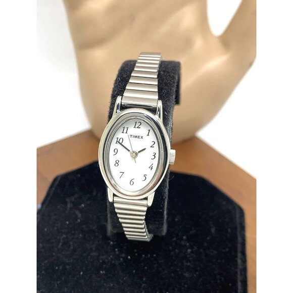 Timex Women's Watch T21902 Quartz Petite White Dial Silver Steel Expansion Band - Picture 1 of 13